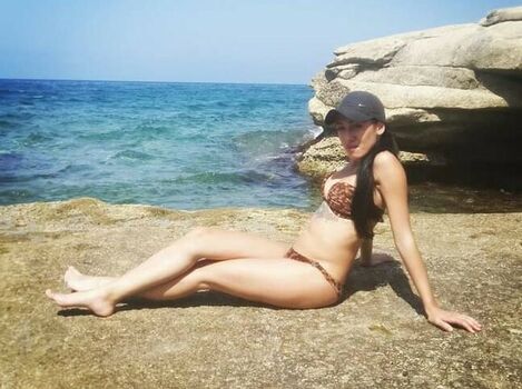 Maltese Girls