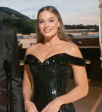 Margot Robbie