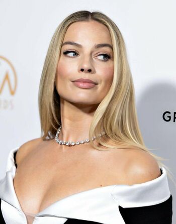 Margot Robbie
