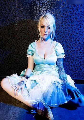 Maria Brink