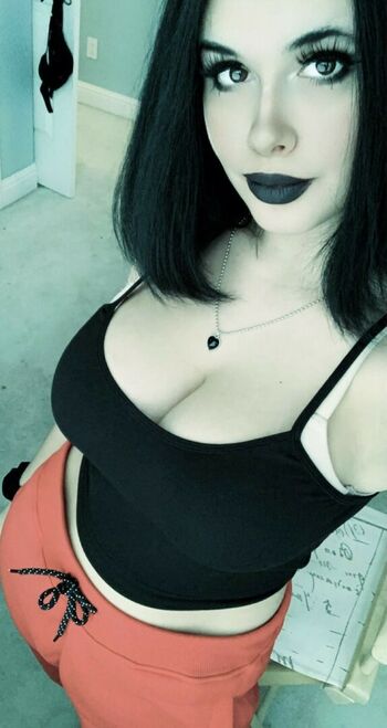 MarianaLaBruja