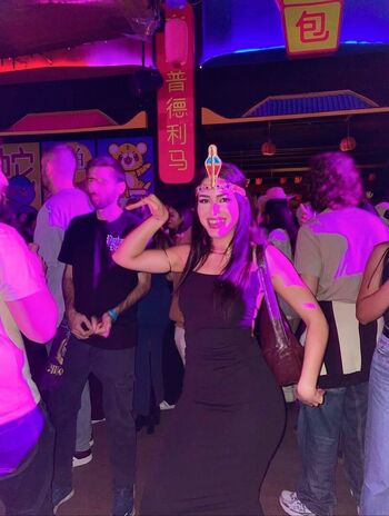 Maricel Freire Hotwife