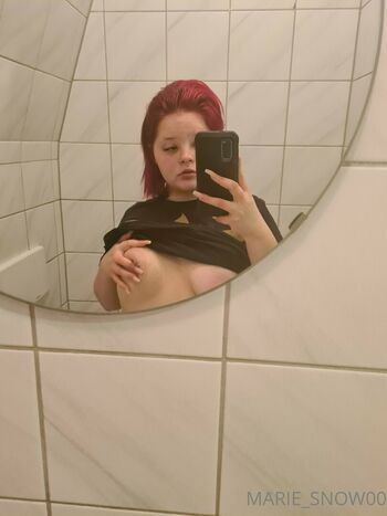 marie_snow00