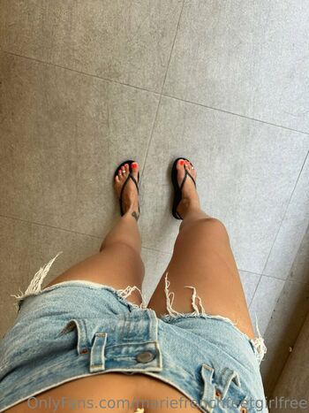 mariefrenchfeetgirlfree