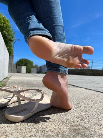mariefrenchfeetgirlfree