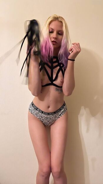 Mariia Well