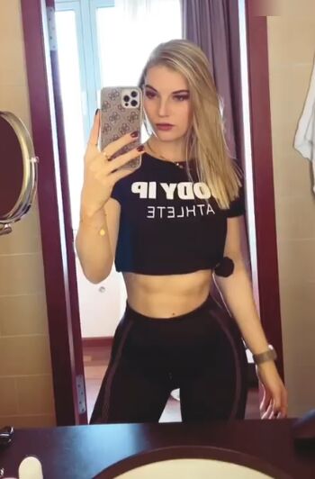 Marlena Handel
