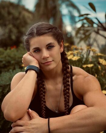 Marriah Linares Querido