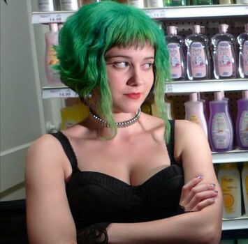 Mary Elizabeth Winstead