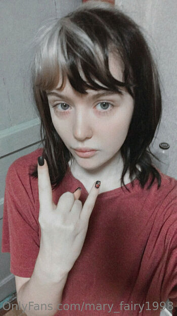 Mary_Fairy1998