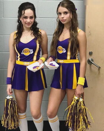 Mary Mouser