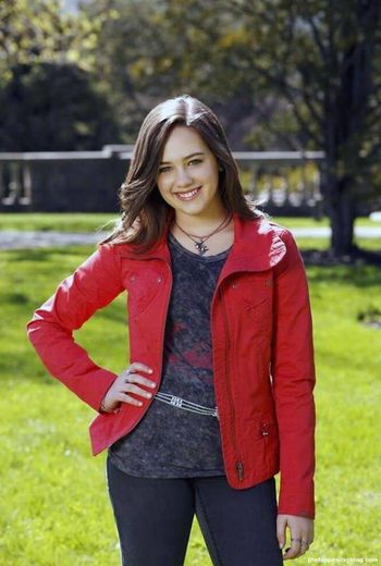 Mary Mouser