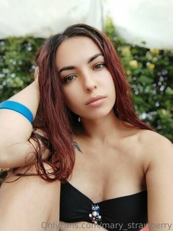 mary_strawberry