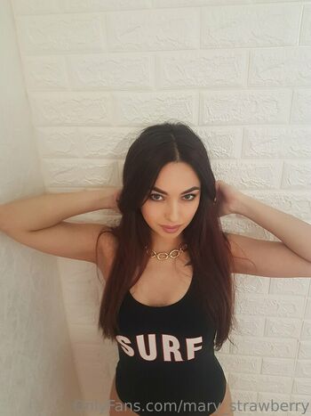 mary_strawberry