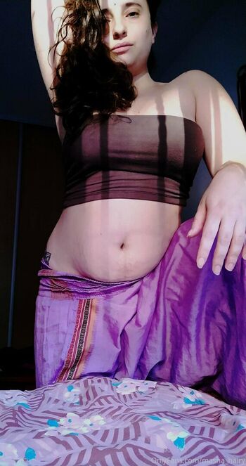 masha_hairy