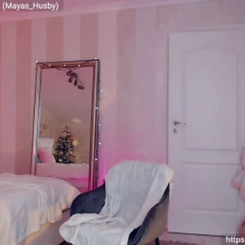 Maya_Di