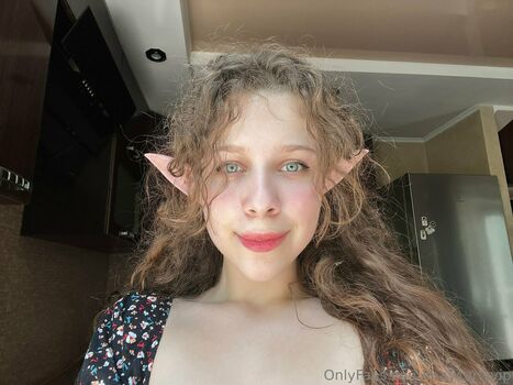 maycurlyvip