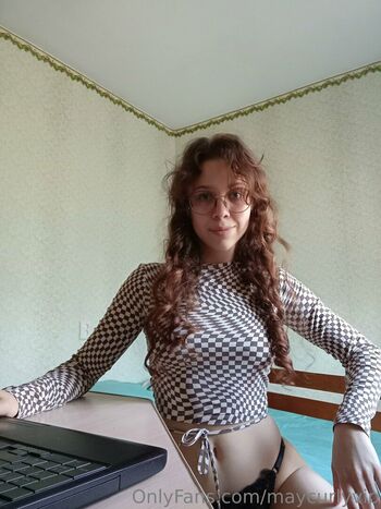 maycurlyvip