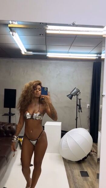 MC Rebecca