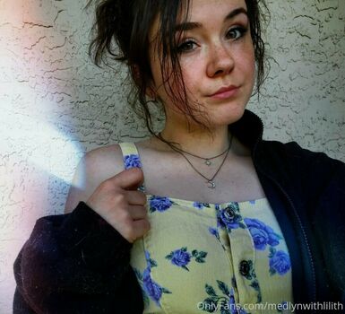 Medlynwithlilith