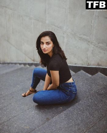 Meenakshii Chaudhary