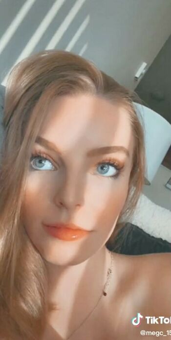 Meg_155