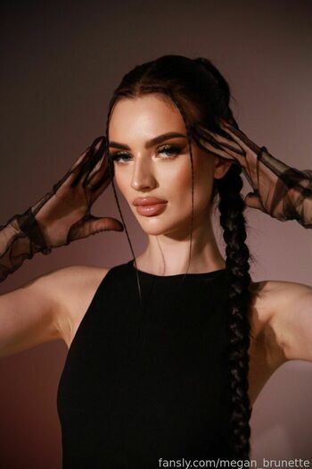 megan_brunette