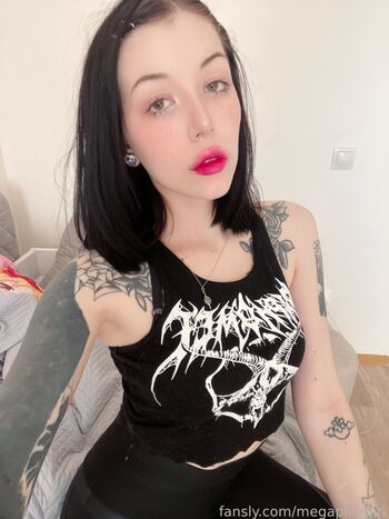 Megaplaygirl