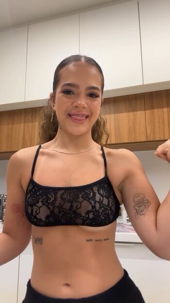 Mel Maia