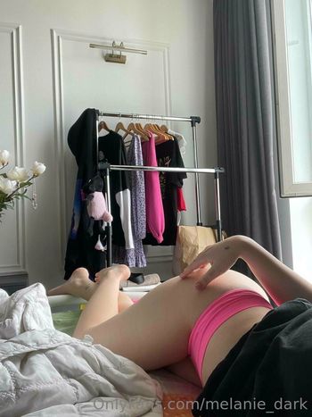 melanie_dark