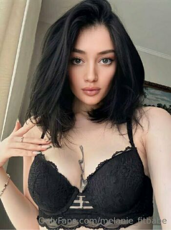 melanie_fitbabe
