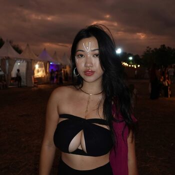 Melanie Wee