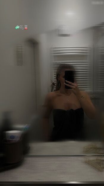 Melaniethrr