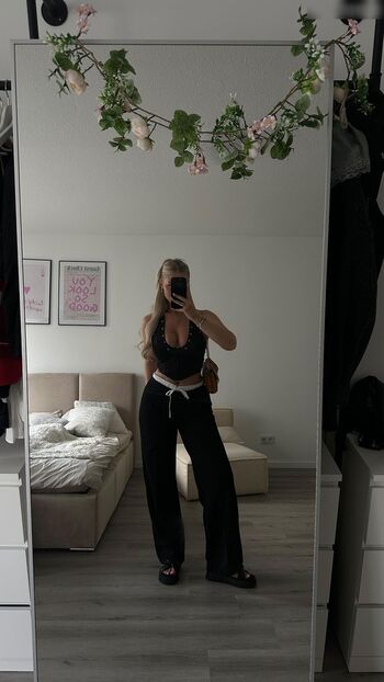 Melaniethrr