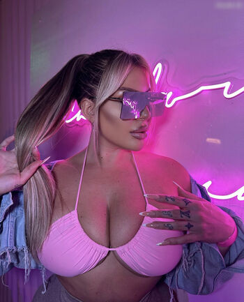 Melina.Million