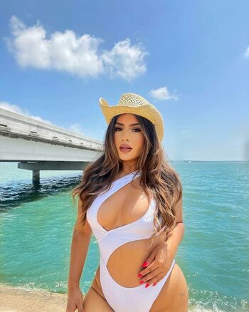 melirrodriguezz