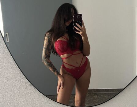 Melissa Damilia