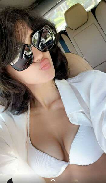 Melody Oz