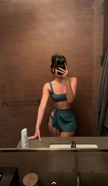 Melody Oz