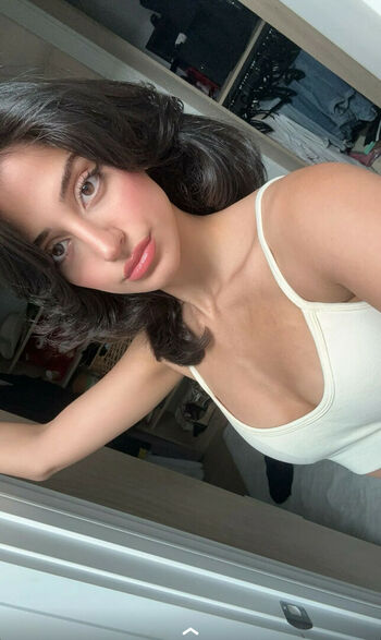 Melody Oz