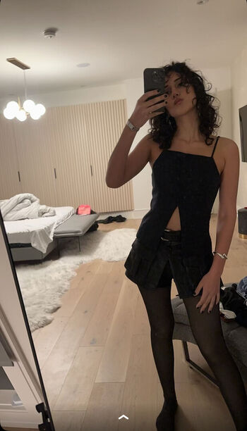 Melody Oz