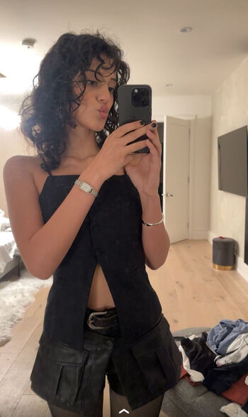 Melody Oz