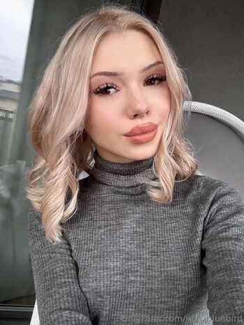 Mia_Bluebird