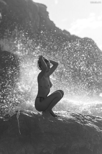 Mia C. Bell / Mia Larelle