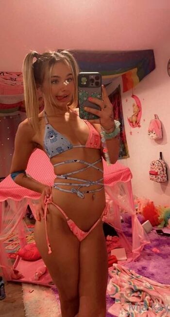 Mia Kay