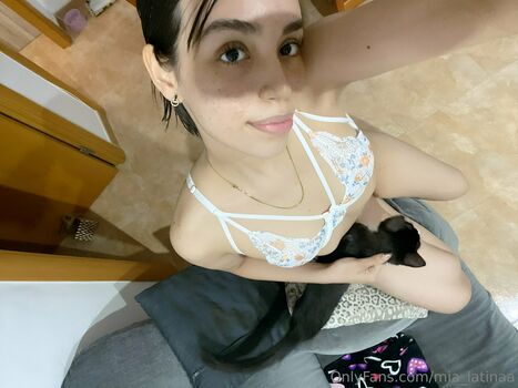 mia_latinaa