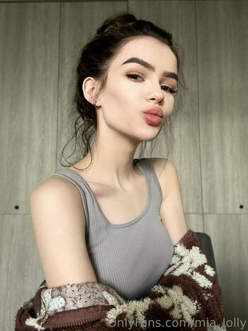 Mia Lolly