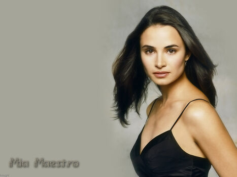 Mia Maestro
