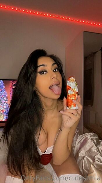 Mia Rosales