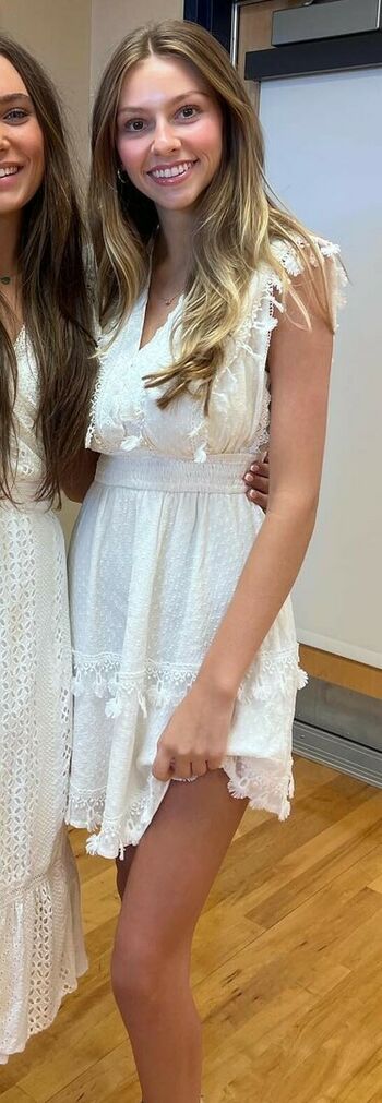 Mia Steele